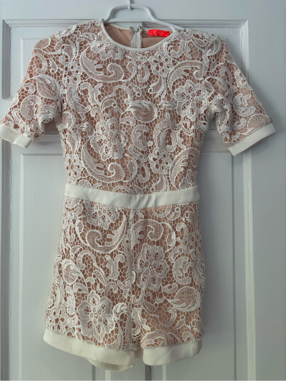 Banjul lace romper
